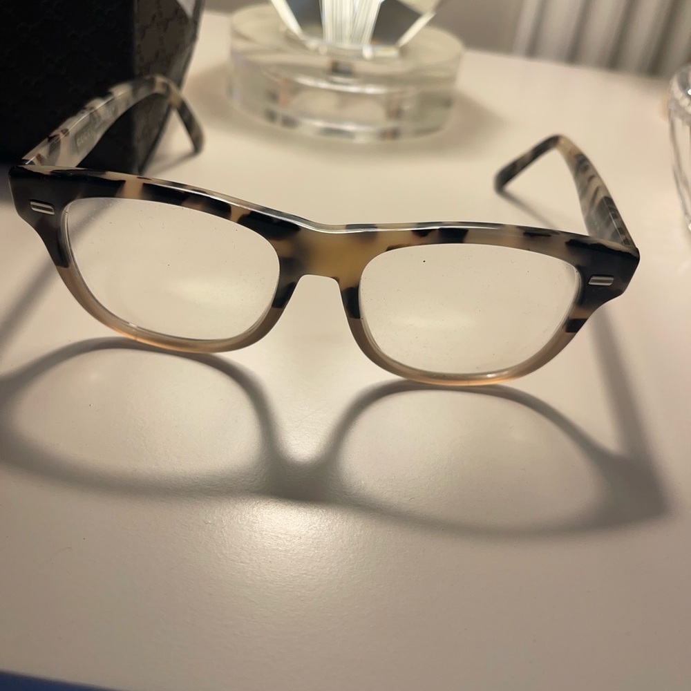GUCCI GLASSES